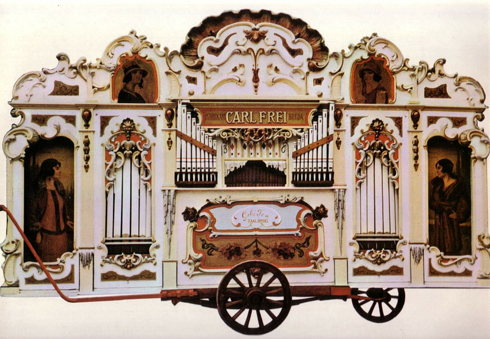 Lekkerkerker jaren 50 Het orgel was eigendom van verhuurder Diepstraten te Rotterdam en werd verhuurd aan de Gebr Tom uit Gouda